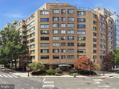 2201 L St NW APT 409