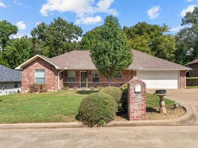 201 Homestead Dr