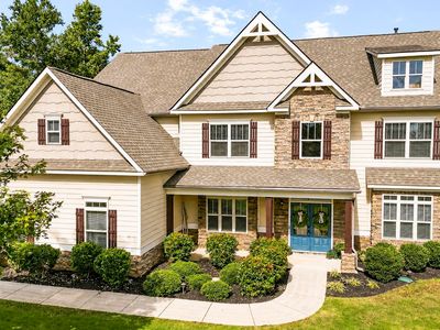 239 Ivy Woods Ct