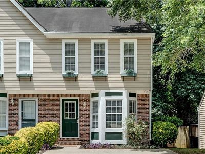 5180 Laurel Bridge Ct SE