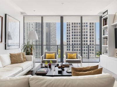 68 SE 6th St APT 1703