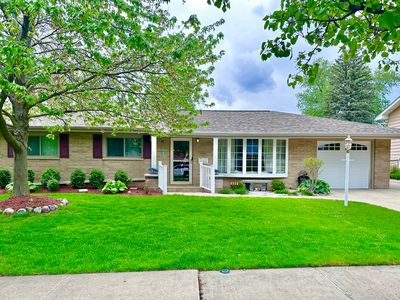 1323 Park Dr