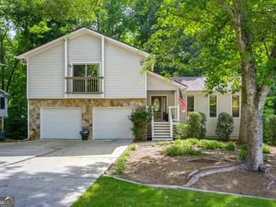 2210 Smoke Stone Cir