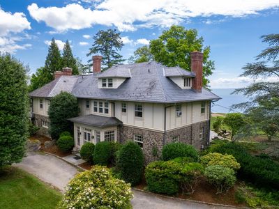 17 Contentment Island Road