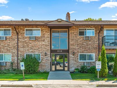 818 E Old Willow Rd APT 101