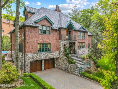 347 Deere Park Pl