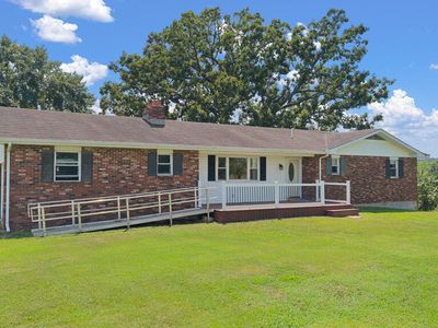8675 Farm Road 2195