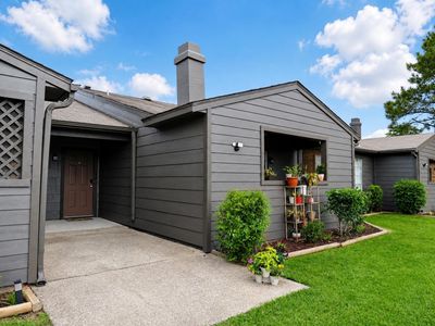 8472 Glen Meadow Ln