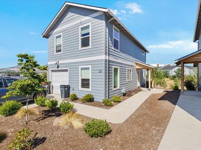 221 Dano Dr