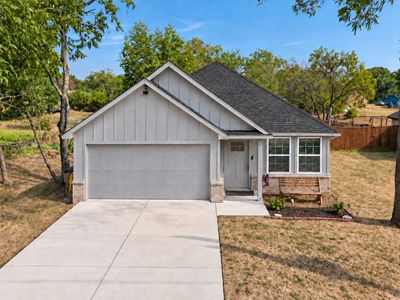Property at 100 Elm St, Lone Oak, TX