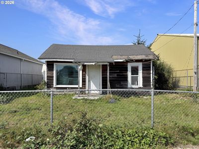Property at 636 Hemlock St, Brookings, OR