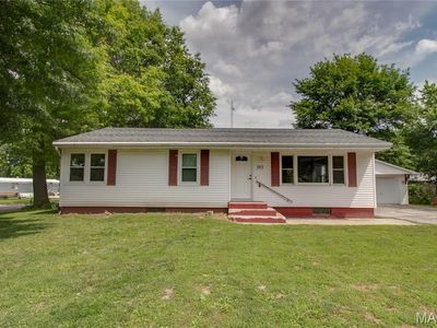 Property at 393 W Oak St, Palmyra, IL