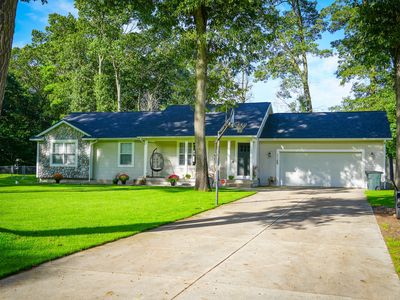 2063 Rambling Oak Dr