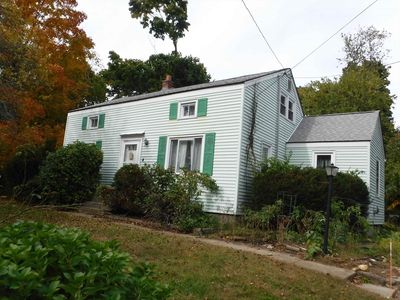 4 Old Charter Rd