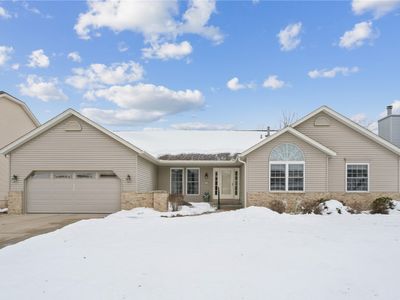 7320 Hampshire Dr NE