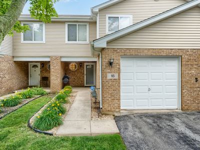 18 Forest Wood Ln