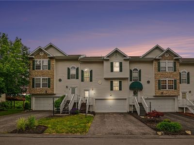 Property at 137 Mountain Dr, Carnegie, PA