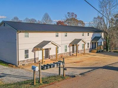 450 Camp Creek Cir