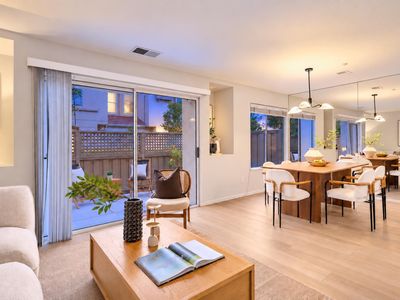4042 Rio Ct