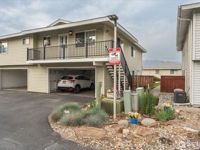 100 Simon Street #40