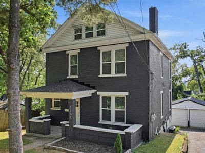 2361 Highland Ave