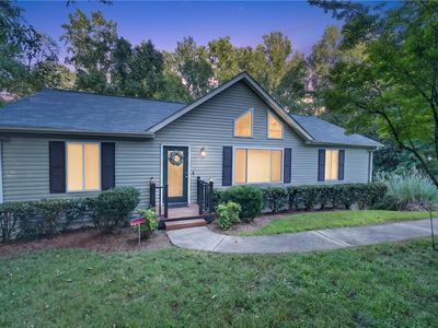 1509 Winding Way