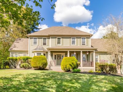 2 Macintyre Dr