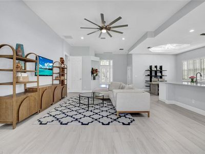 16143 Parque LN