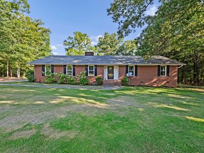 5703 Columbia Hwy