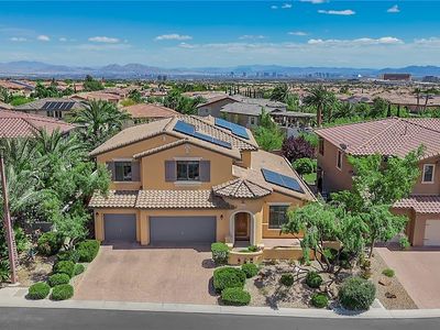 608 Highland Bluff Way