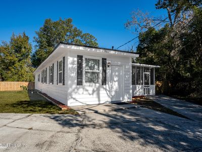 9227 NORFOLK Boulevard