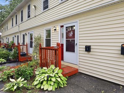 30 Clayton St APT E