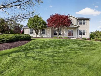 Property at 126 Snowflake Cir, Camillus, NY