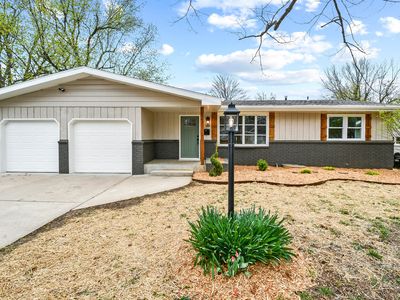 1263 E Woodland Street