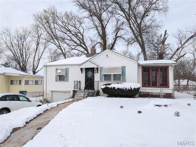 Property at 571 Glorose Dr, Saint Louis, MO