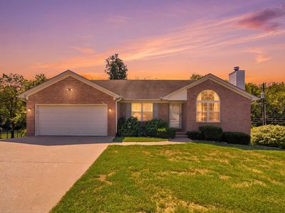 312 W Ridge Dr