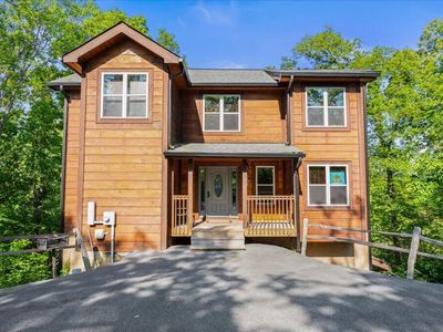 438 Alpine Mountain Way