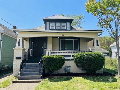 24 Amsterdam Ave