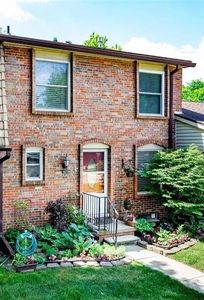 18239 Jamestown Cir