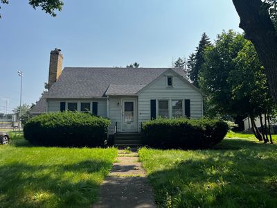 693 Enterprise St