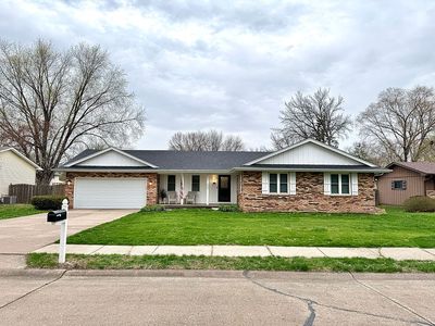 2622 E 28th Ct