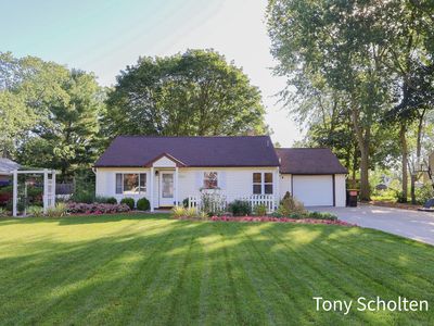 7656 Hazel Dr