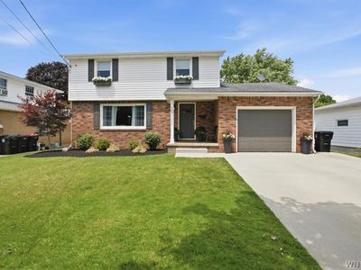 25 Camner Ave