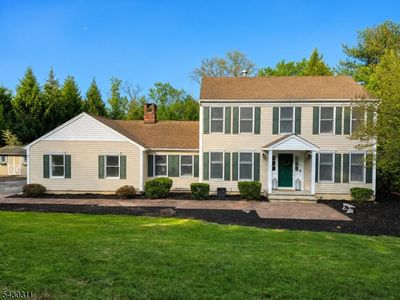 13 High View Drive