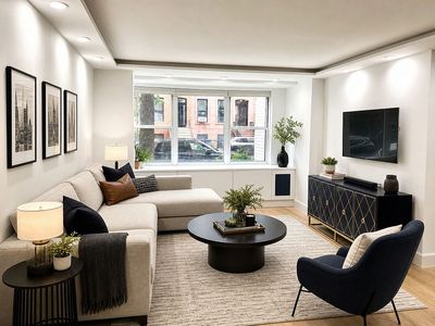 360 W 22nd St APT 1K