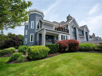 275 Lakefront Blvd