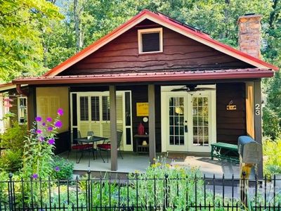 23 Leatherwood Ln
