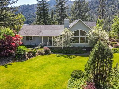 2051 Sky Ranch Rd