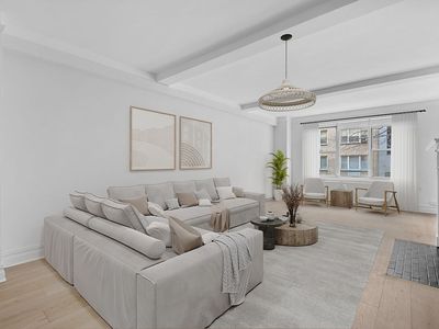 424 E 52nd St #2NC