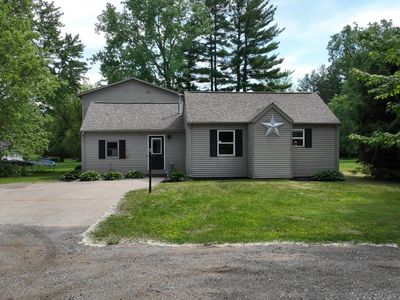 22359 Gratiot Rd